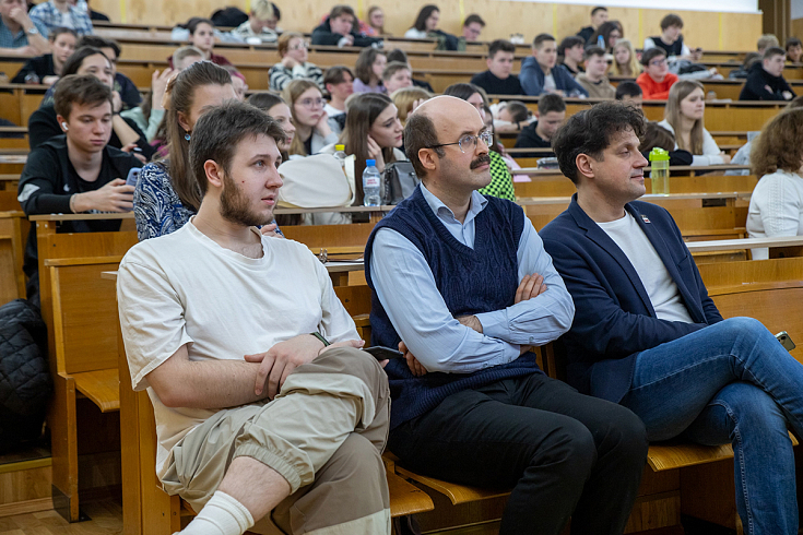 В Университете состоялся День открытых дверей по направлению «Математика и механика»