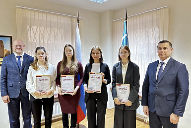 The Russian House in Tashkent, the Consulate General of the Republic of Uzbekistan, and St Petersburg University congratulate the winners of the international research contest
